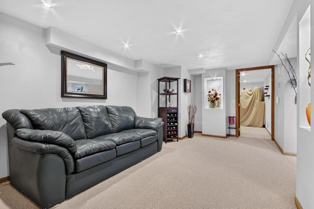 3918 Rockwell Drive, Madison, WI 53714