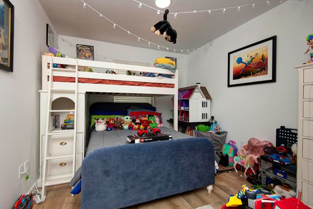 402 N Big Horn Road, Nixa, MO 65714