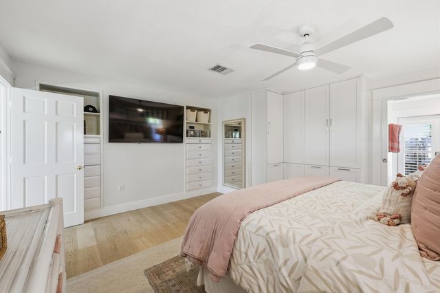 61 Pinehill Trail W, Tequesta, FL 33469