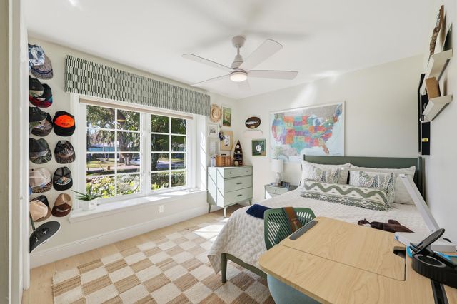 61 Pinehill Trail W, Tequesta, FL 33469