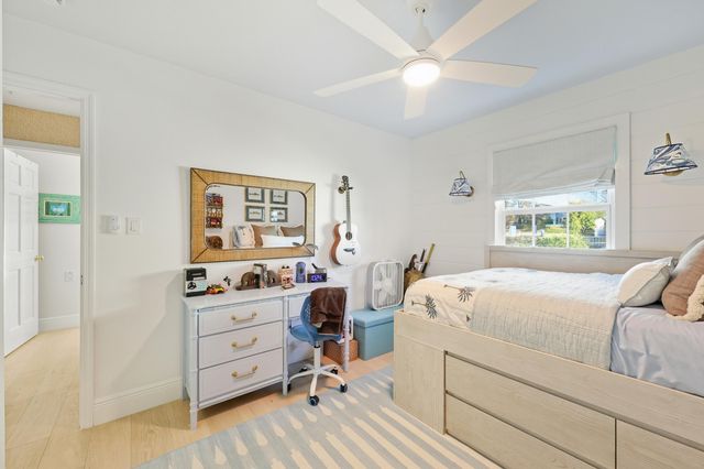 61 Pinehill Trail W, Tequesta, FL 33469