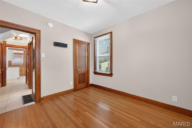 221 N Benton Avenue, St Charles, MO 63301