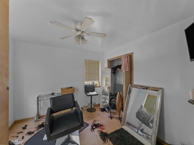 2850 N 21ST STREET, Milwaukee, WI 53206
