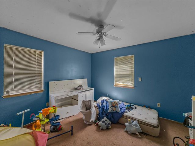 2850 N 21ST STREET, Milwaukee, WI 53206