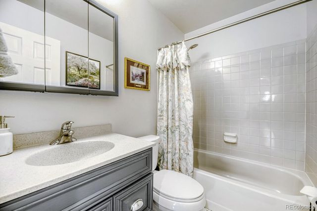 32 Manzanita, Littleton, CO 80127