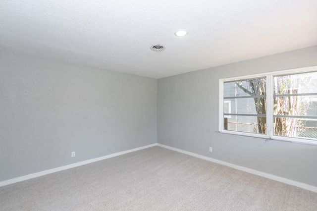 1230 W 4th Street, Freeport, TX 77541