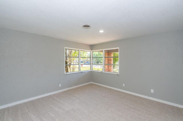 1230 W 4th Street, Freeport, TX 77541