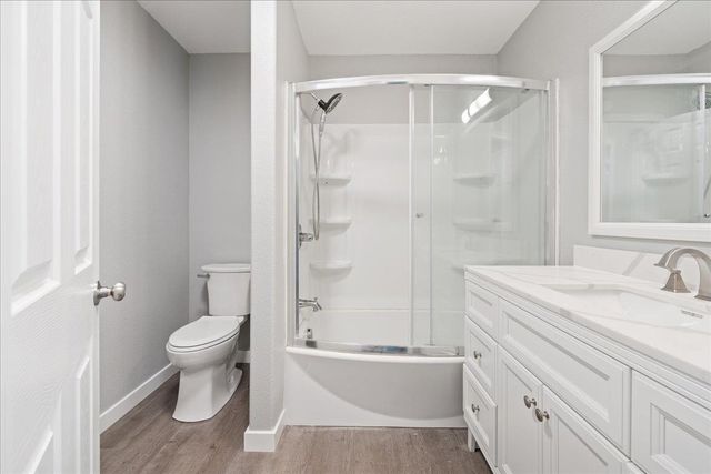 1214 AIRLINE DRIVE, North Pole, AK 99705