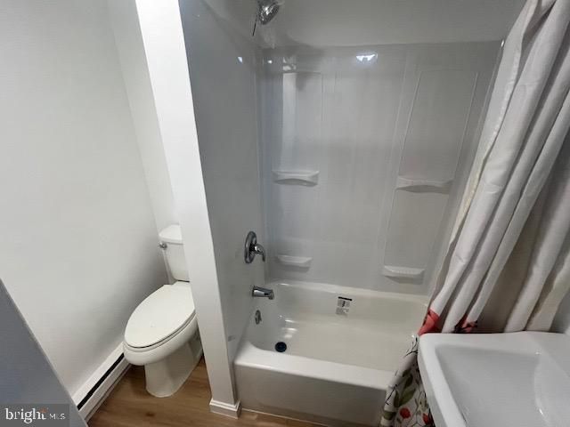 30 CHERRY ST, Seven Valleys, PA 17360