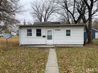 3709 South Park Drive, Fort Wayne, IN 46806