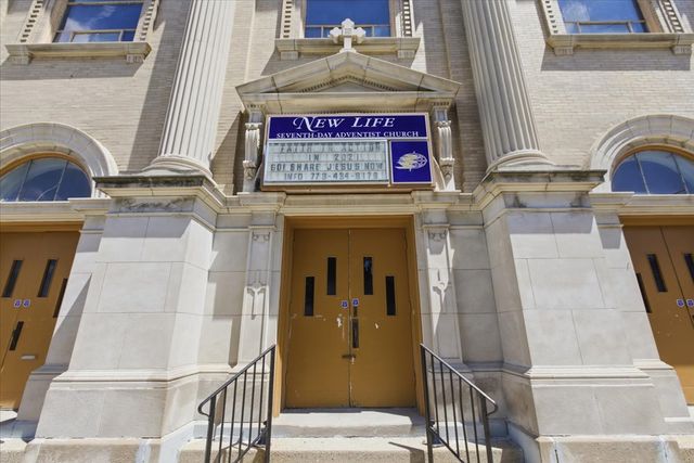 5001 S Hermitage Avenue, Chicago, IL 60609
