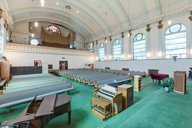 5001 S Hermitage Avenue, Chicago, IL 60609