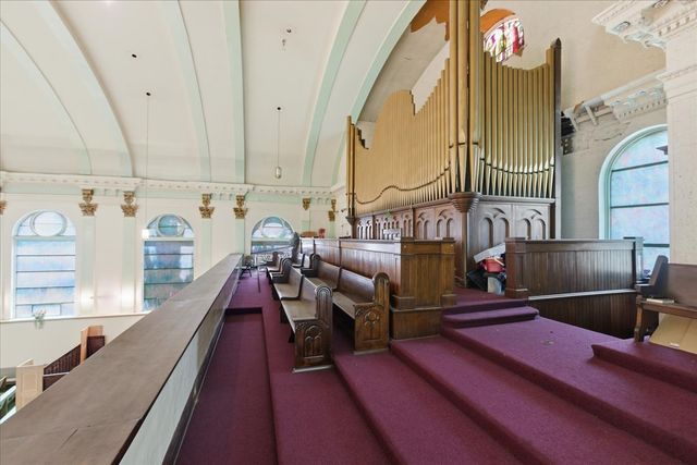 5001 S Hermitage Avenue, Chicago, IL 60609