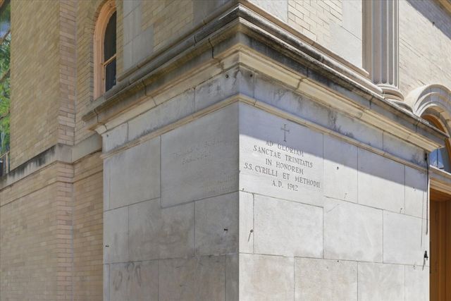 5001 S Hermitage Avenue, Chicago, IL 60609