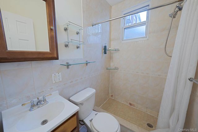 5807 Maspeth Avenue, Maspeth, NY 11378