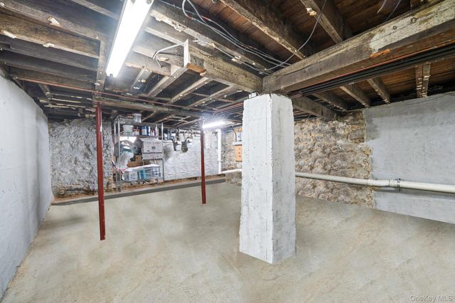 5807 Maspeth Avenue, Maspeth, NY 11378