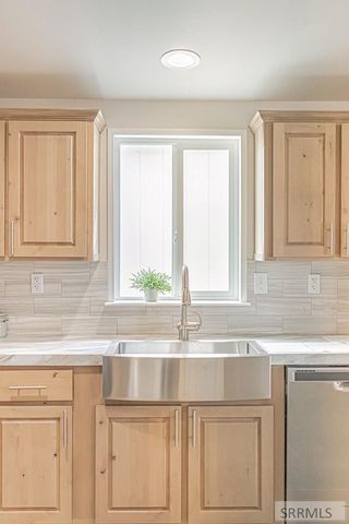 960 Cottage Lane, Blackfoot, ID 83221