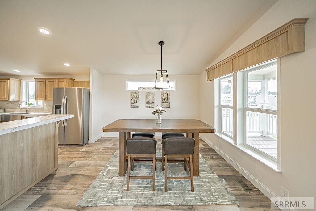 Image 15 of property listing at 960 Cottage Lane, Blackfoot, ID 83221