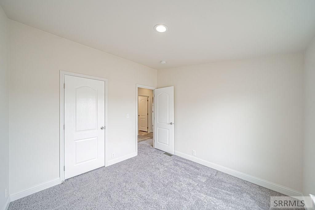 Image 25 of property listing at 960 Cottage Lane, Blackfoot, ID 83221