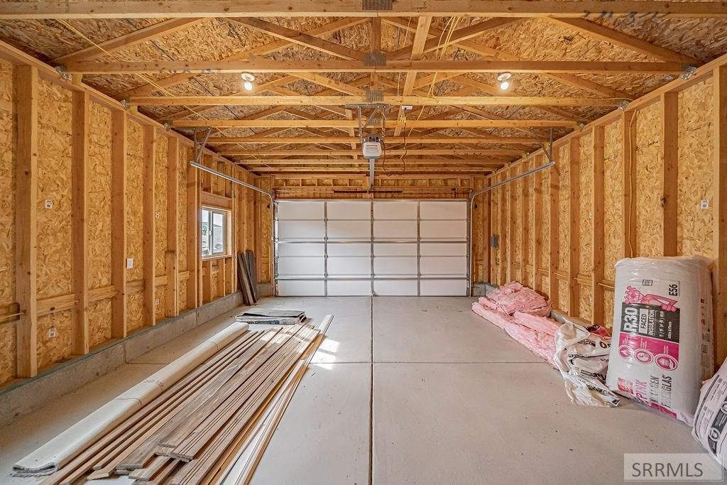 Image 33 of property listing at 960 Cottage Lane, Blackfoot, ID 83221