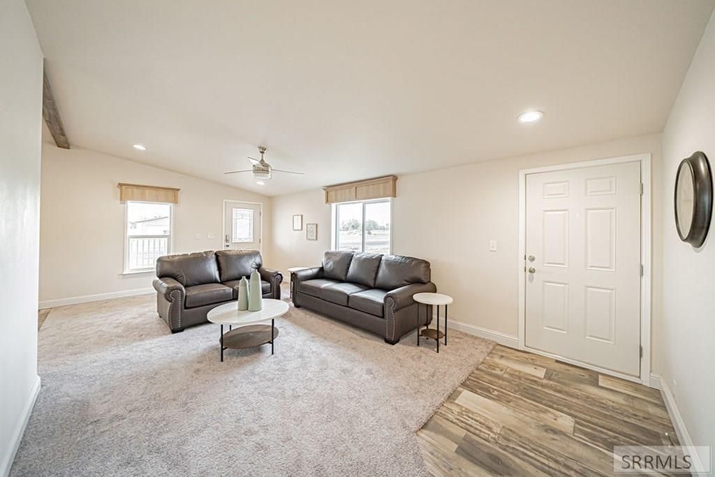 Image 6 of property listing at 960 Cottage Lane, Blackfoot, ID 83221