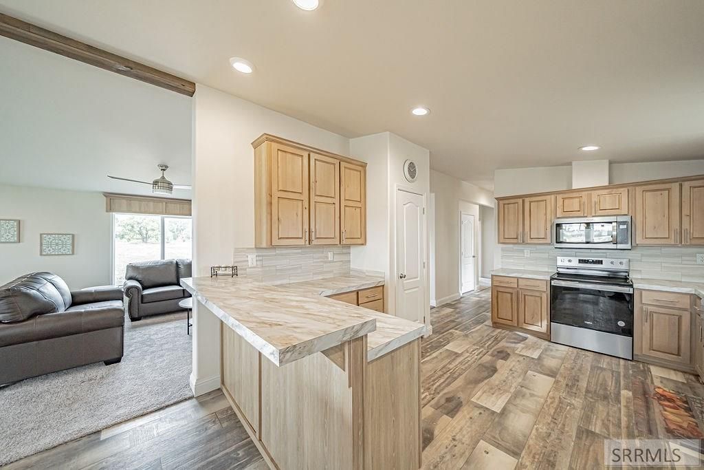 Image 8 of property listing at 960 Cottage Lane, Blackfoot, ID 83221