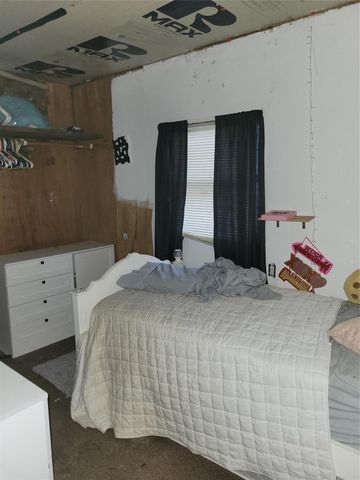 101 Jamaica Avenue, Point Blank, TX 77364
