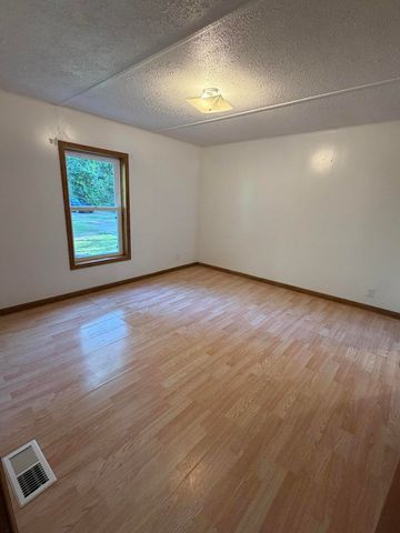 6637 White Road, Muskegon, MI 49442