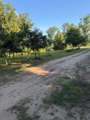 6637 White Road, Muskegon, MI 49442