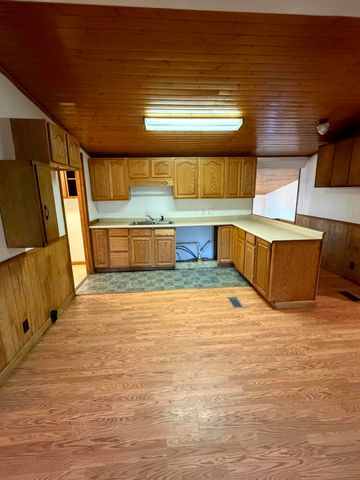 6637 White Road, Muskegon, MI 49442