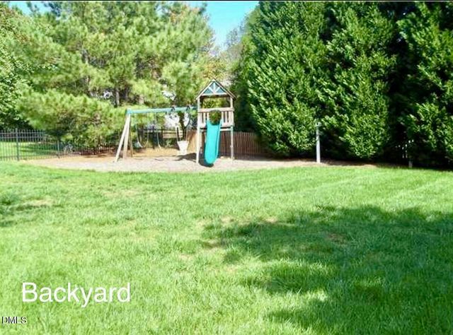 12400 Village Gate Way, Raleigh, NC 27614