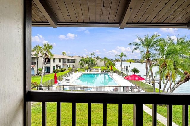501 PLAZA SEVILLE COURT 2, Treasure Island, FL 33706