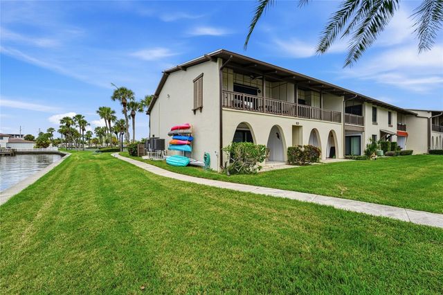 501 PLAZA SEVILLE COURT 2, Treasure Island, FL 33706
