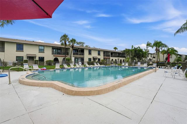 501 PLAZA SEVILLE COURT 2, Treasure Island, FL 33706