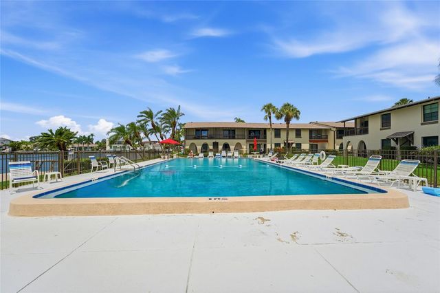 501 PLAZA SEVILLE COURT 2, Treasure Island, FL 33706