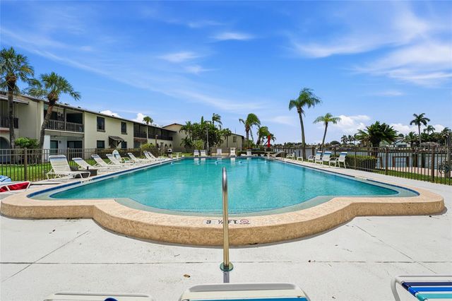 501 PLAZA SEVILLE COURT 2, Treasure Island, FL 33706