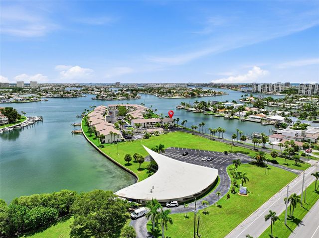 501 PLAZA SEVILLE COURT 2, Treasure Island, FL 33706