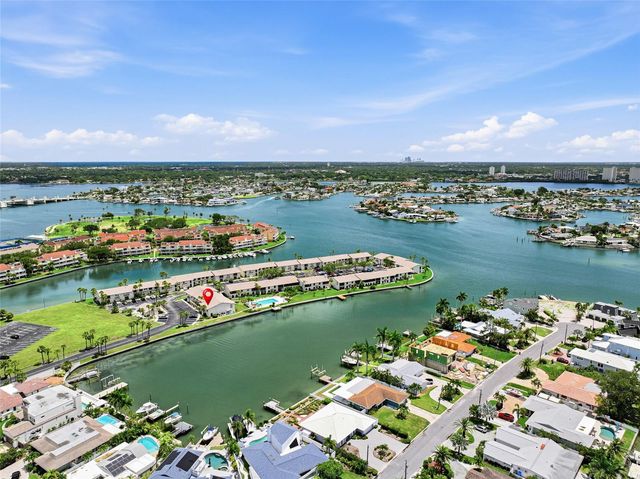 501 PLAZA SEVILLE COURT 2, Treasure Island, FL 33706