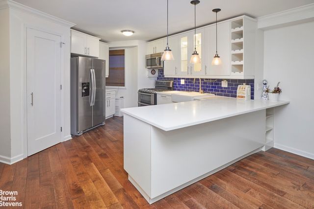5700 ARLINGTON Avenue # 19M, New York City, NY 10471
