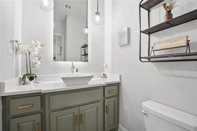 330 NW Ambersham Drive, Lee's Summit, MO 64081