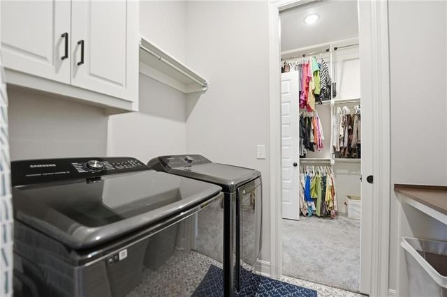 330 NW Ambersham Drive, Lee's Summit, MO 64081
