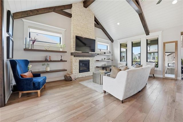 330 NW Ambersham Drive, Lee's Summit, MO 64081