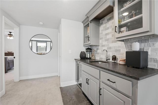330 NW Ambersham Drive, Lee's Summit, MO 64081