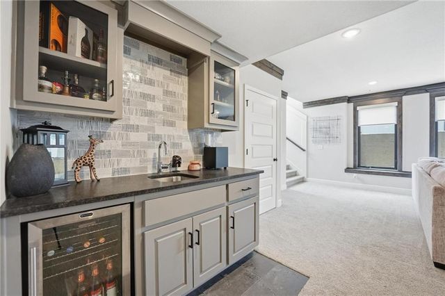 330 NW Ambersham Drive, Lee's Summit, MO 64081
