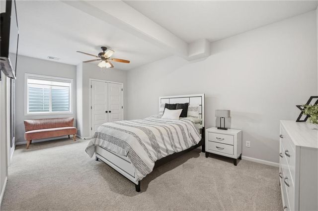 330 NW Ambersham Drive, Lee's Summit, MO 64081