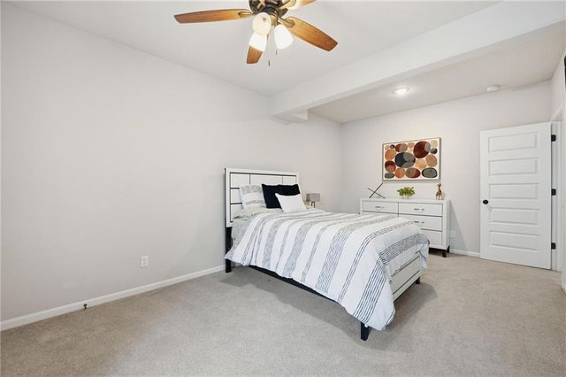 330 NW Ambersham Drive, Lee's Summit, MO 64081