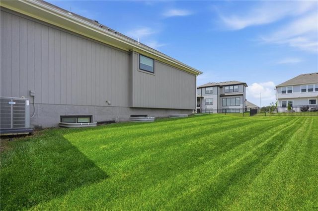 330 NW Ambersham Drive, Lee's Summit, MO 64081