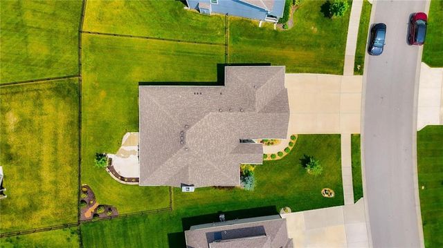 330 NW Ambersham Drive, Lee's Summit, MO 64081