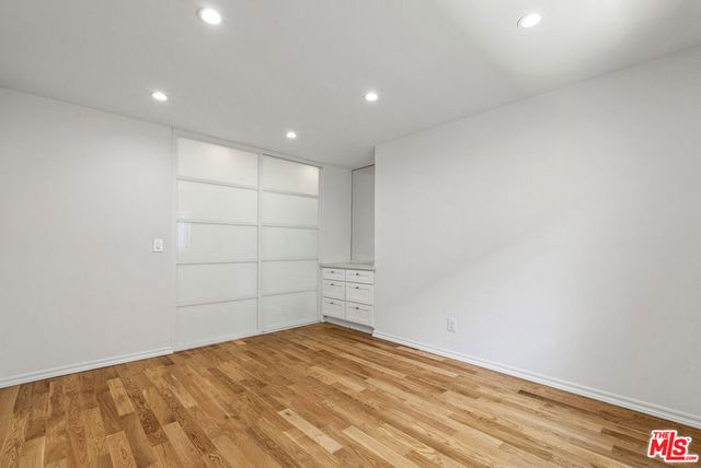 1233 N Harper Avenue 5, West Hollywood, CA 90046