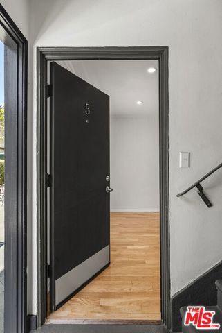 1233 N Harper Avenue 5, West Hollywood, CA 90046